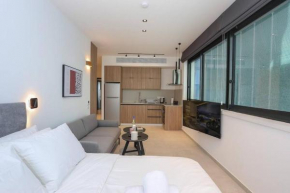 Luxury Studio Beach Flat 18